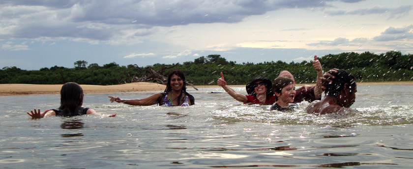 Swimming in the Río Bita